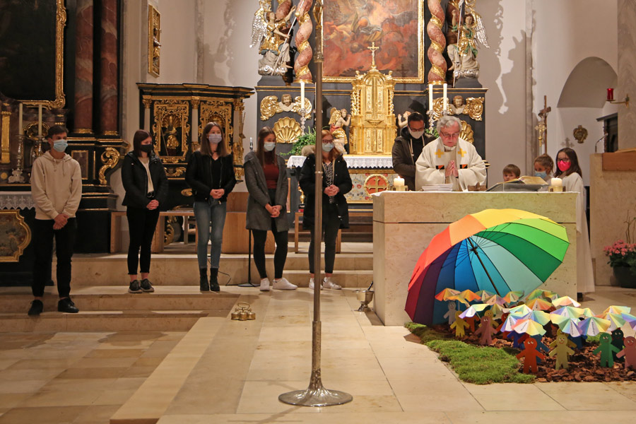 Ministrantenneuaufnahme und -verabschiedunng
